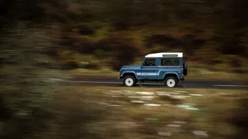 Land Rover Defender V8 2022 0221 108