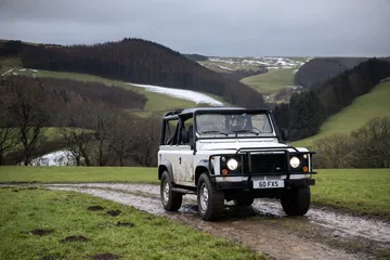 Land Rover Defender V8 2022 0221 111