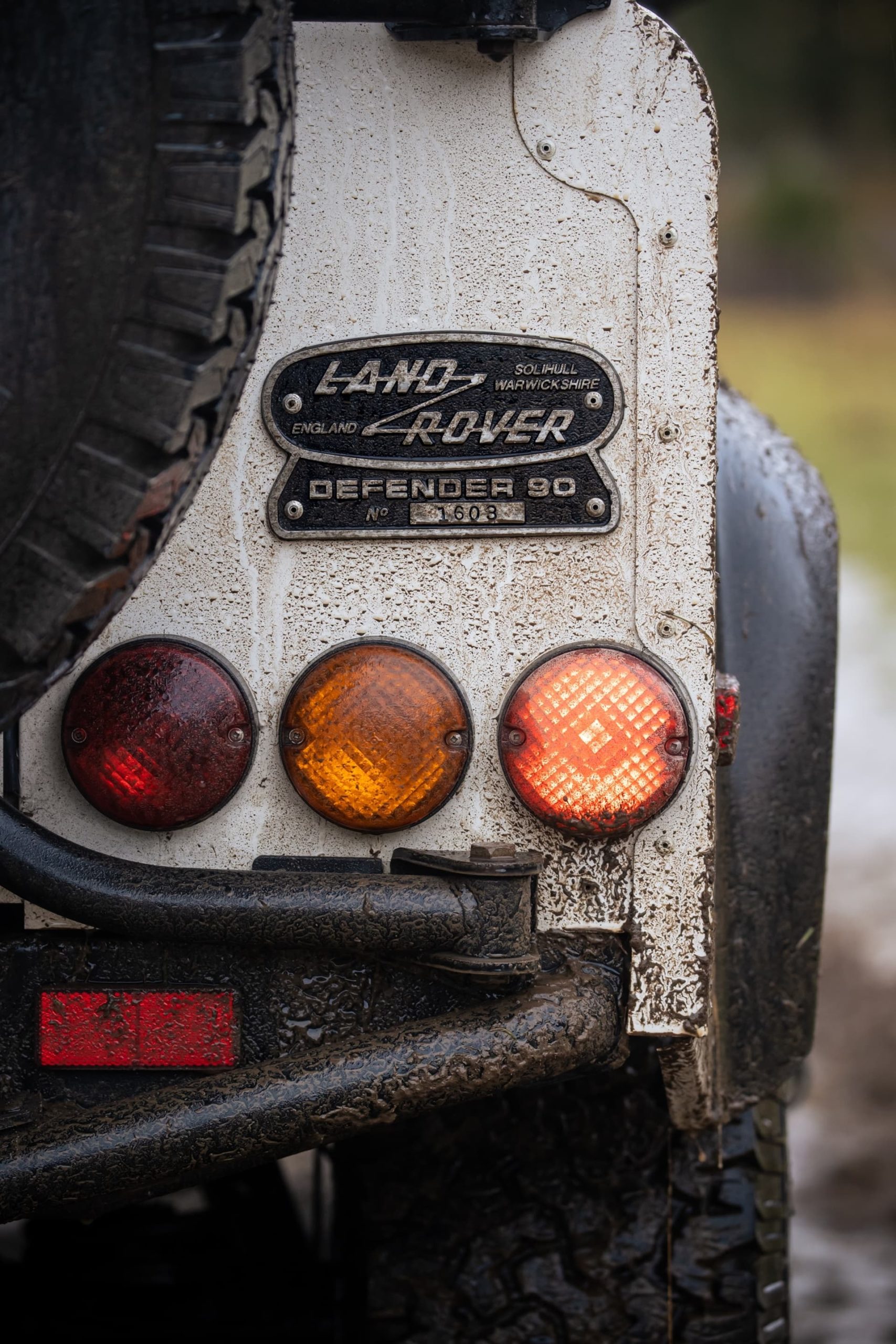 land-rover-defender-v8-2022-0221-116-scaled.jpg