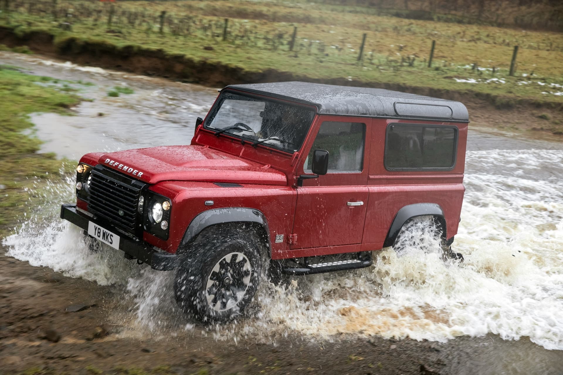 land-rover-defender-v8-2022-0221-119.jpg