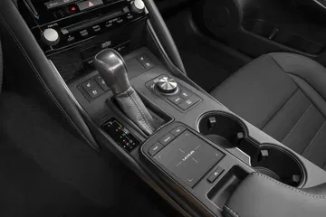 Lexus Is F Sport Performance 2021 0221 021