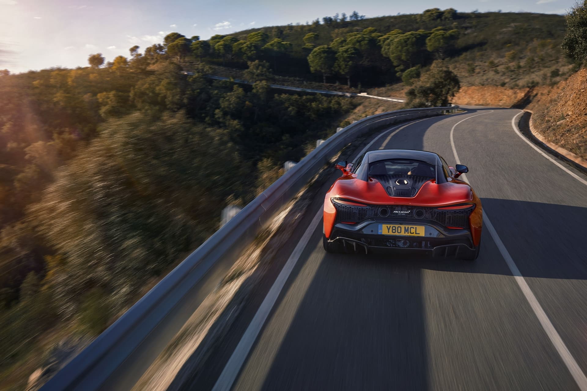 Mclaren Artura 2021 0221 011