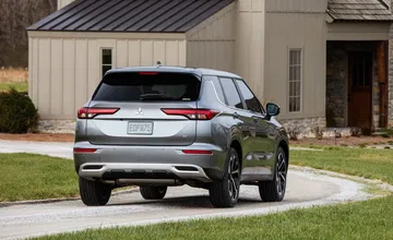 Mitsubishi Outlander 2021 0221 014