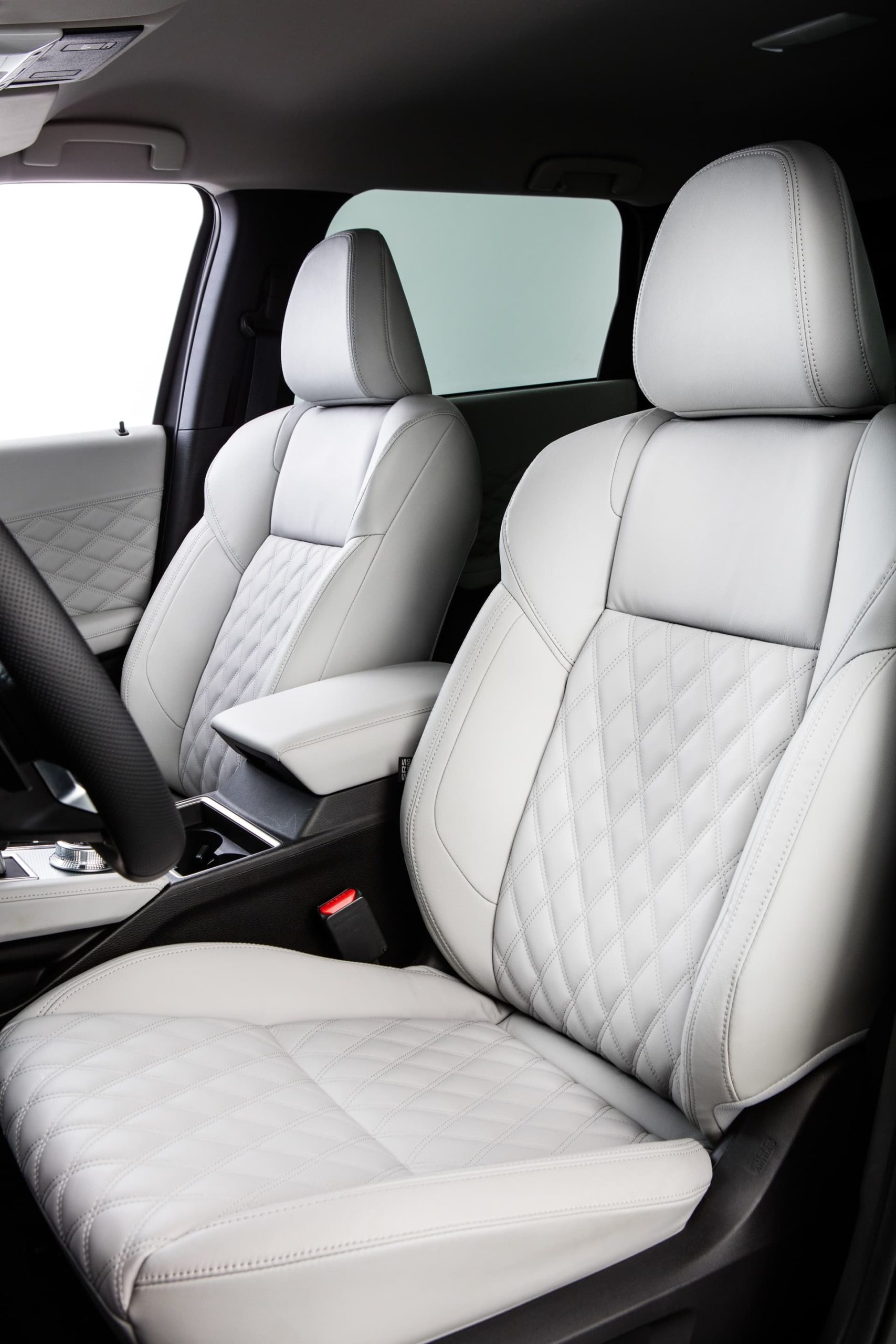 2022 Mitsubishi Outlander Interior Shown