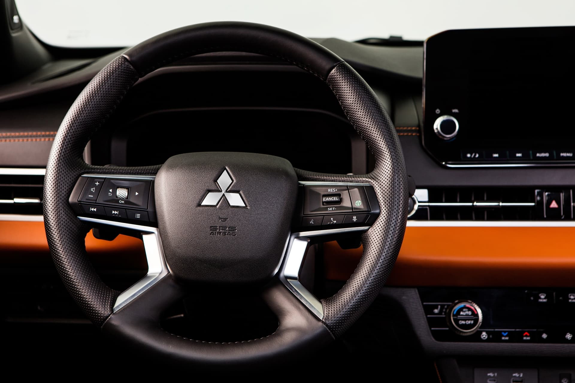 2022 Mitsubishi Outlander Interior Detail Shot
