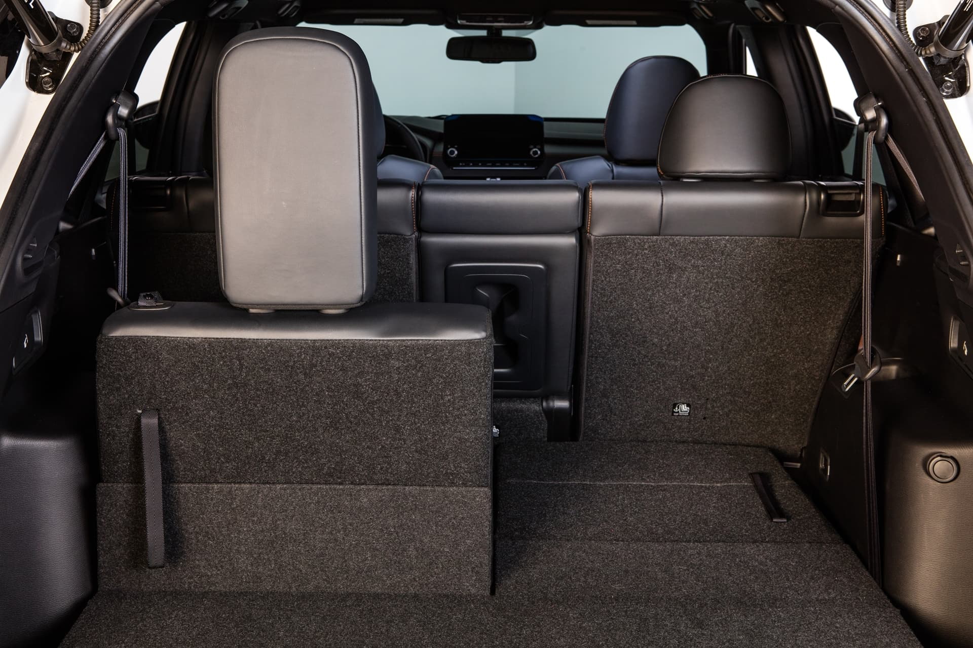 2022 Mitsubishi Outlander Interior Detail Shot