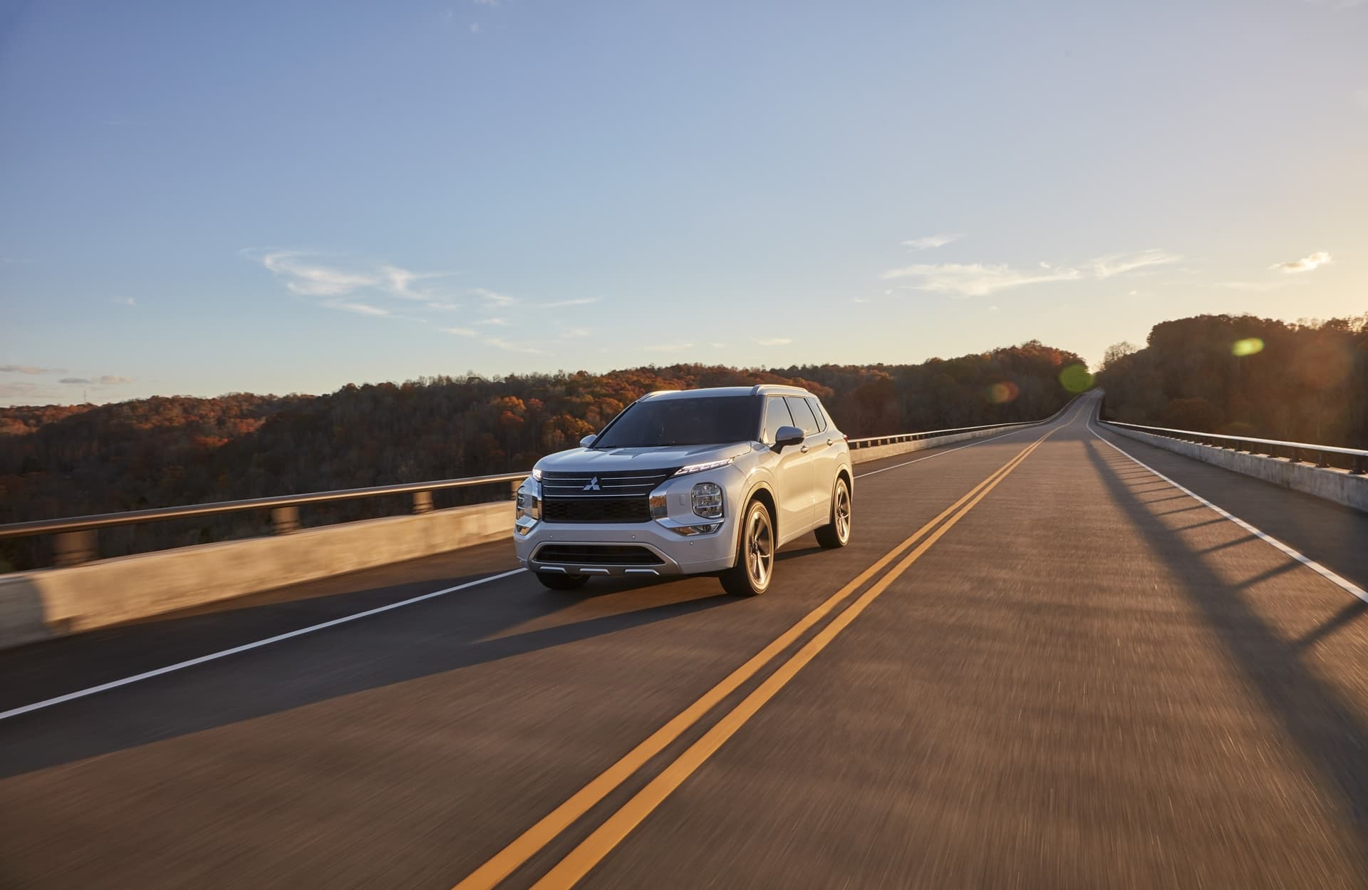 2022 Mitsubishi Outlander Shown.
