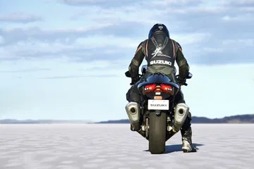 Moto Suzuki Hayabusa 2021 Accion 11