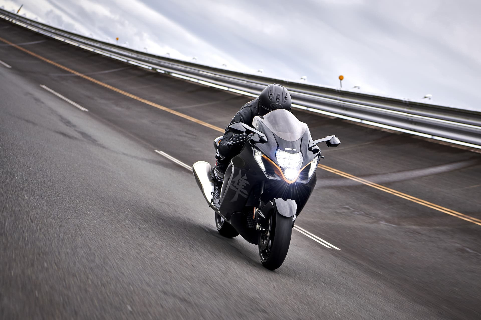 Moto Suzuki Hayabusa 2021 Accion 27