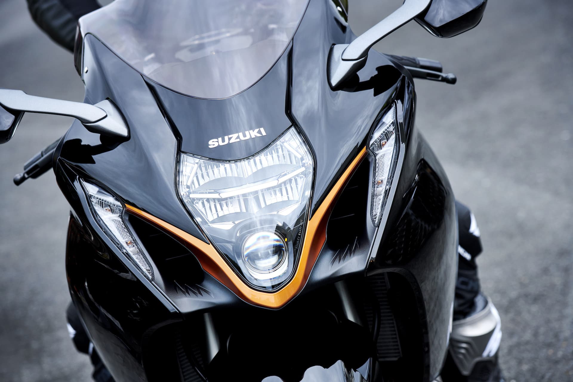 Moto Suzuki Hayabusa 2021 Accion 45