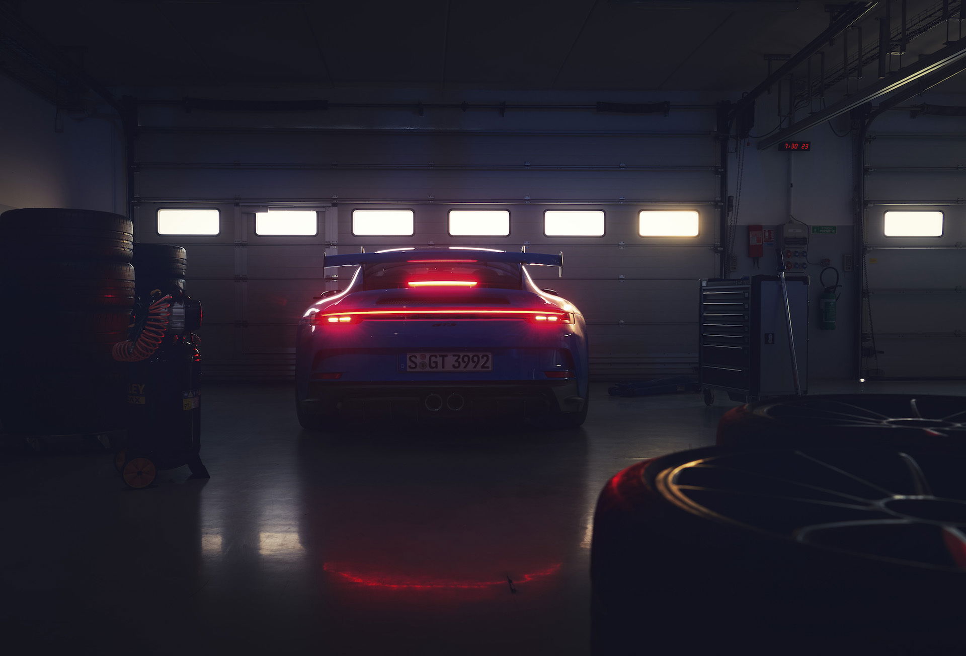 porsche-911-gt3-992-2021-23.jpg