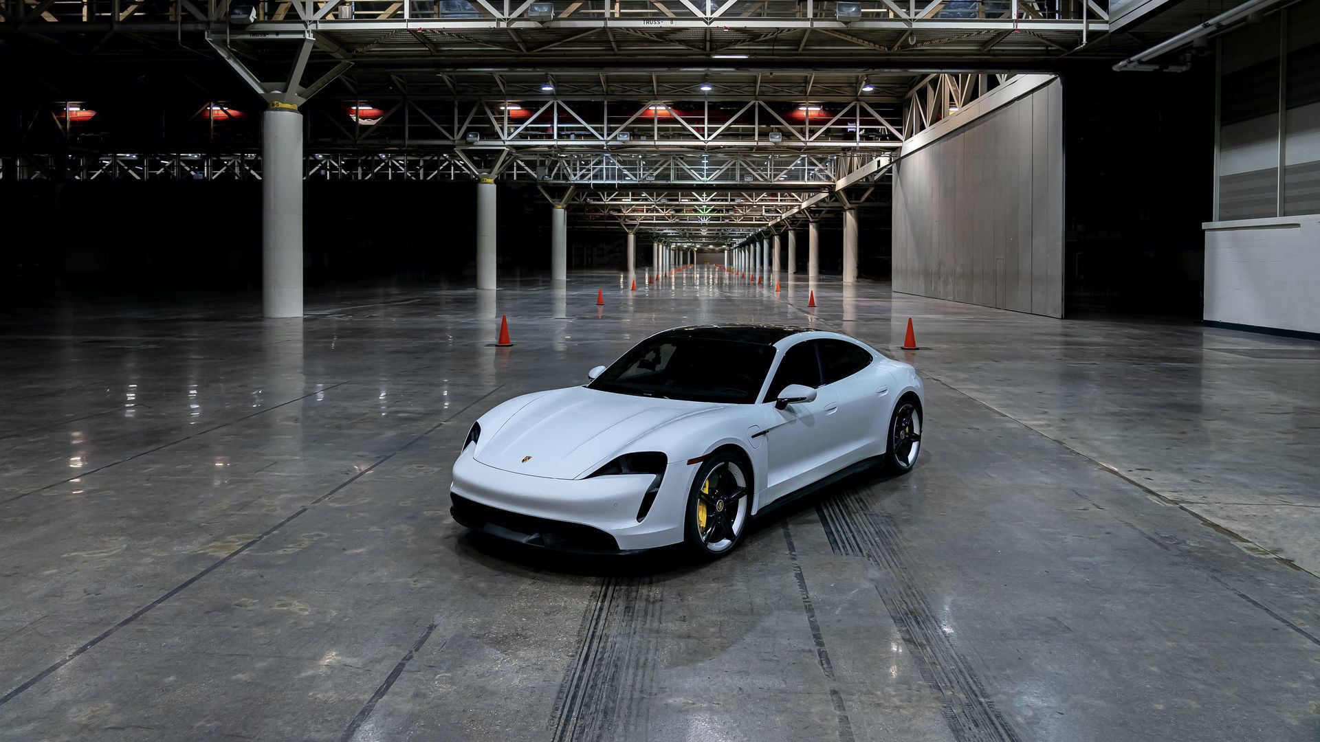 Porsche Taycan Record Interiores 4
