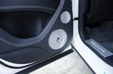 Bentley Bentayga V8 2021 0321 016 Sonido Naim