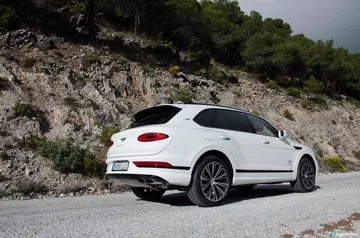 Bentley Bentayga V8 2021 0321 052