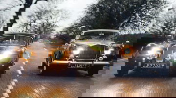 Bentley Continental Lunaz 9