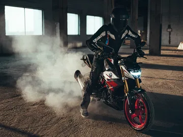 Bmw G 310 R 2021 0321 03
