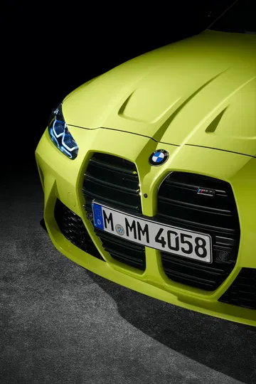 Bmw M4 Competition Coupe Amarillo Parrilla 02