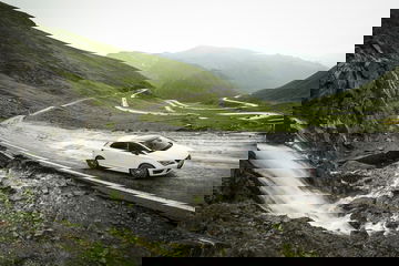 Dgt Pregunta Aparcar Carretera Convencional Doble Sentido 04 Seat Leon