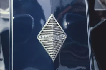 Nuevo Logo Renault 2021 6 01