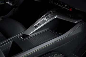 Peugeot 308 2021 Interior Consola Central 2