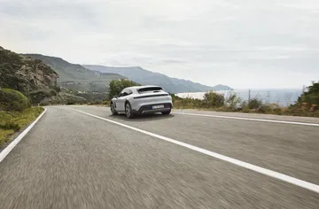 Porsche Taycan Cross Turismo Offroad Design 13