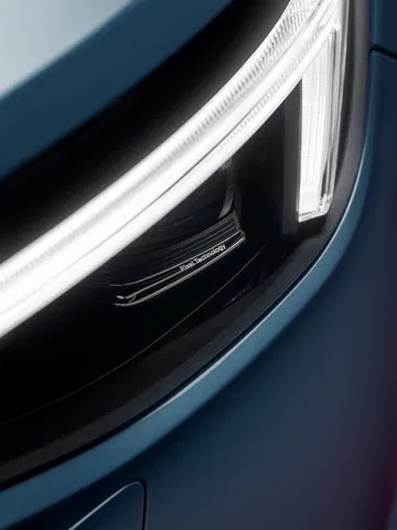 Volvo C40 Recharge Studio