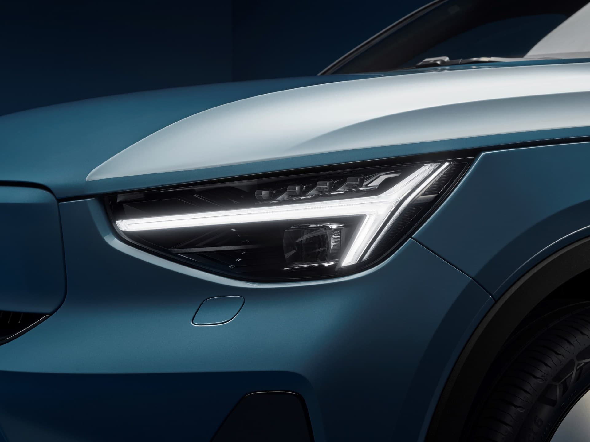 Volvo C40 Recharge Studio