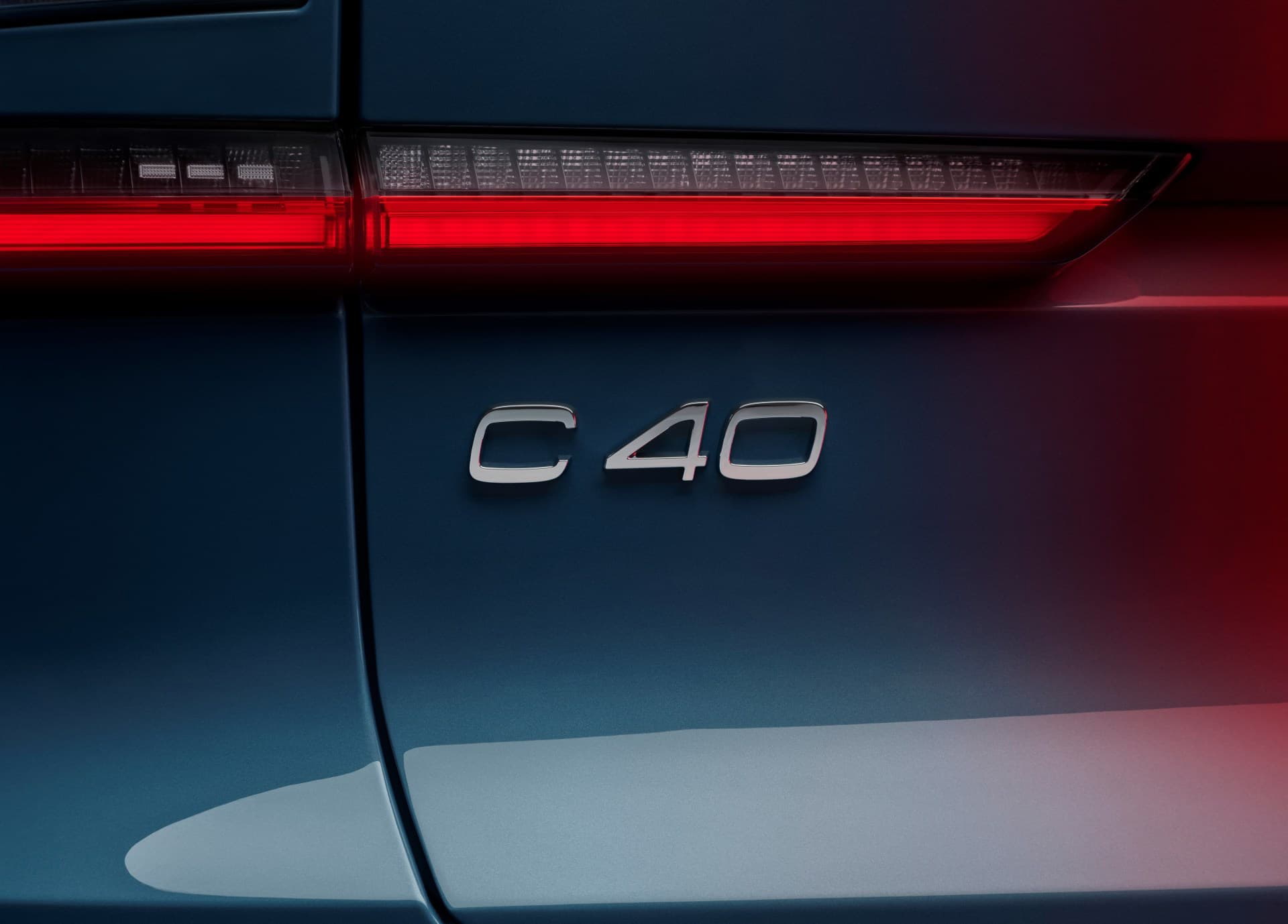 Volvo C40 Recharge Studio