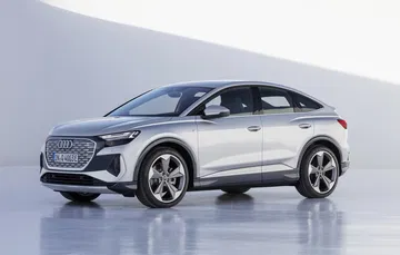 Perfecta armonía en diseño y proporciones, lateral Audi Q4 e-tron.