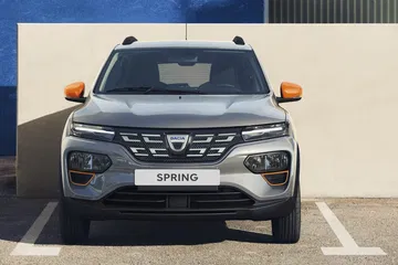 Dacia Spring (bbg)