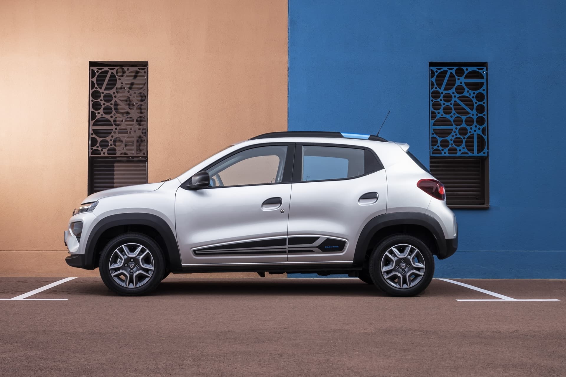Dacia Spring 2021 0421 110