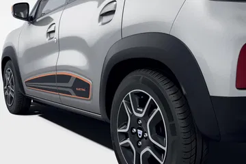 Dacia Spring (bbg)