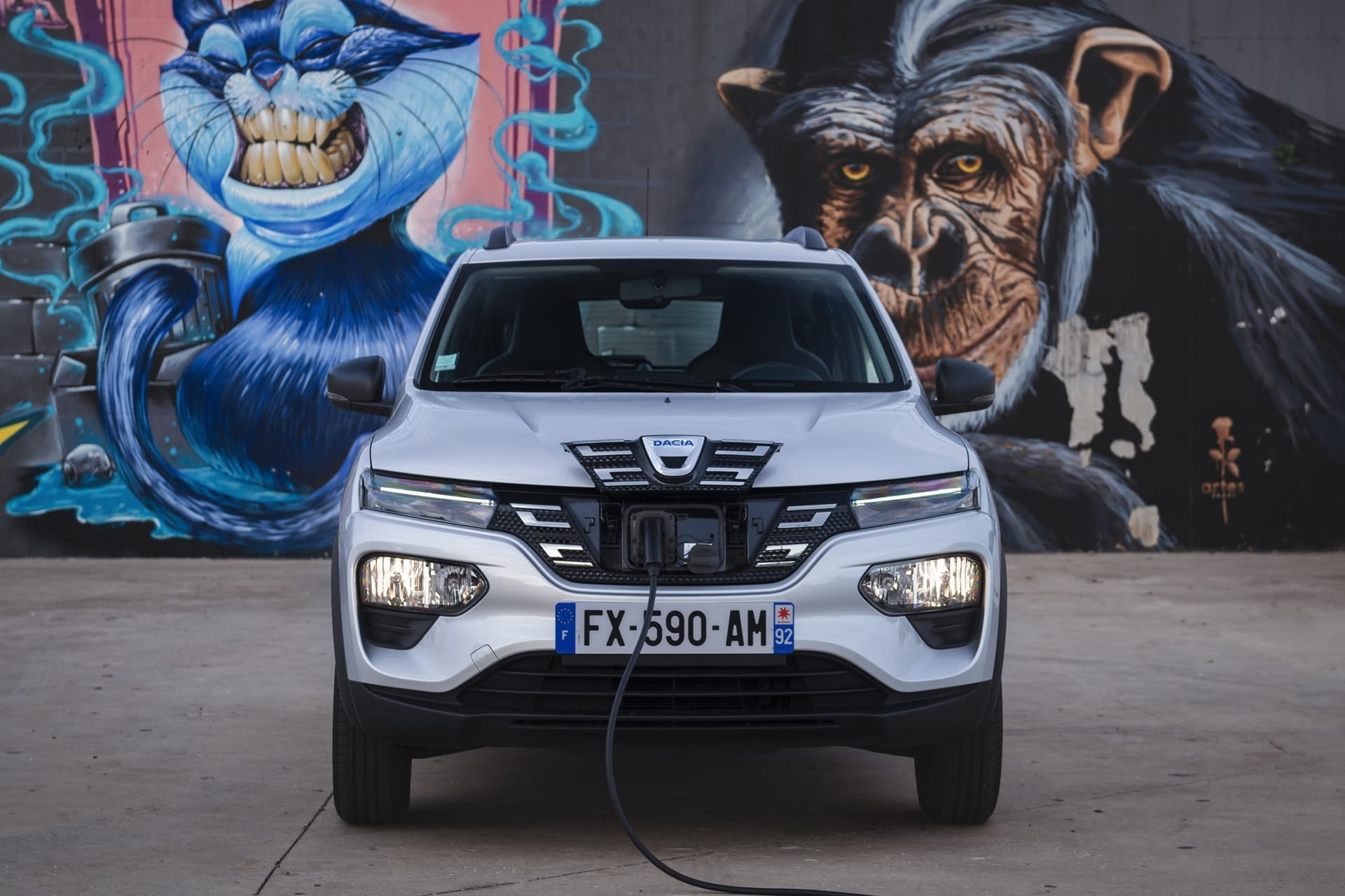 Dacia Spring 2021 0421 Frontal Recarga 036