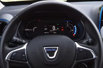 Dacia Spring 2021 0421 Volante 068