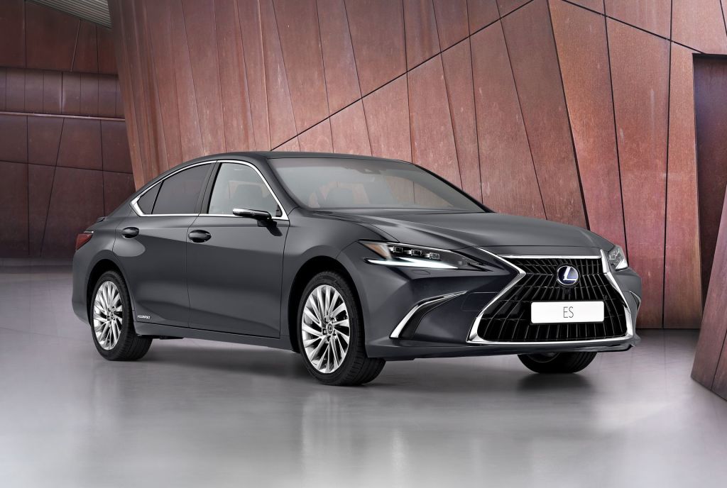 lexus-es-2021-4-1024x688.jpg