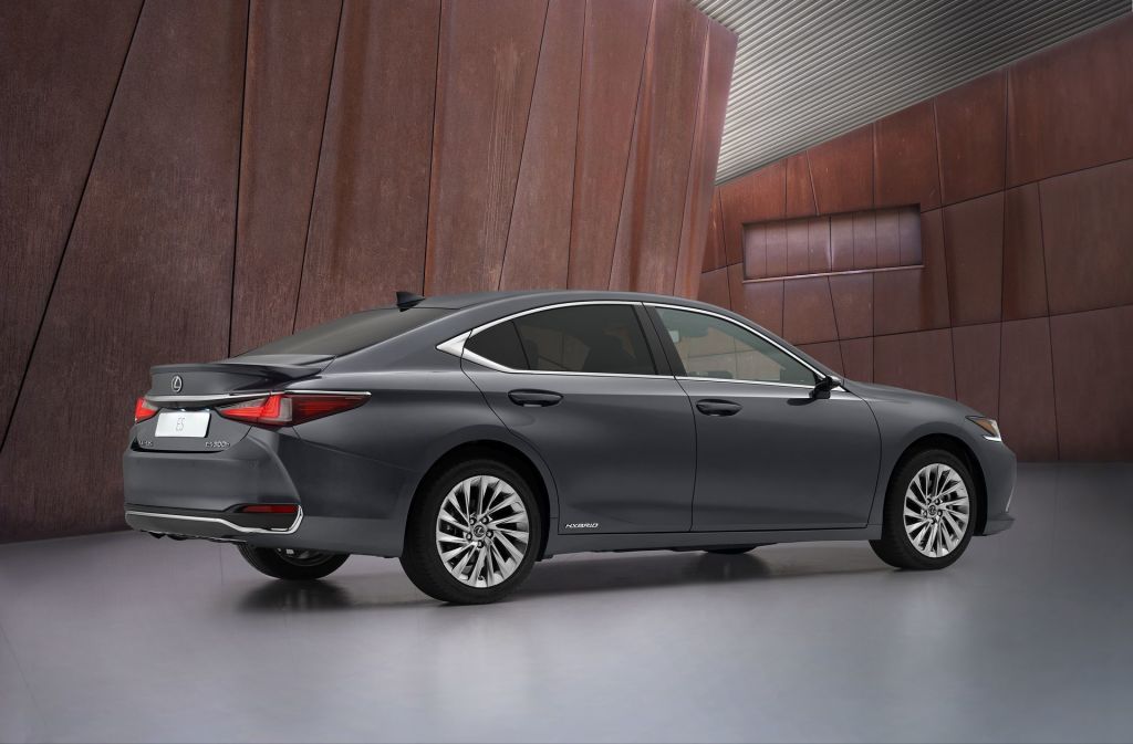 lexus-es-2021-8-1024x673.jpg