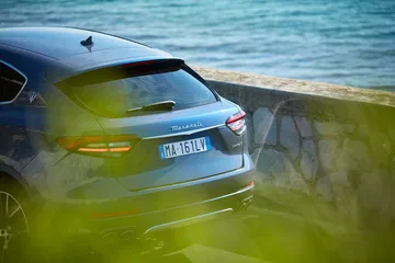 Maserati Levante Hybrid 2021 0421 040