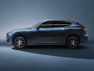 Maserati Levante Hybrid 2021 0421 Lateral 004