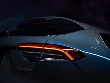 Maserati Levante Hybrid 2021 0421 Piloto Led 021