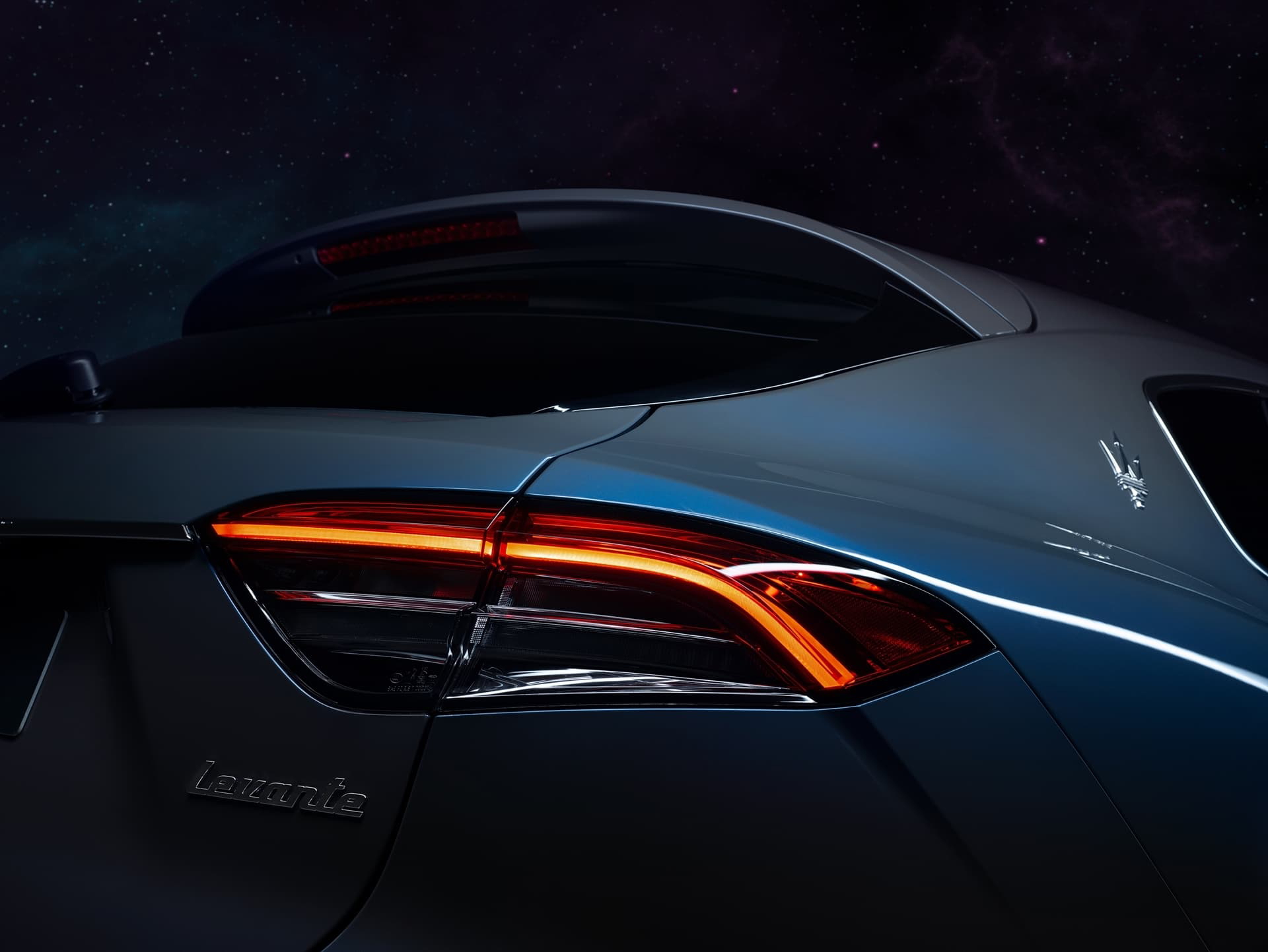 Maserati Levante Hybrid 2021 0421 Piloto Led 021