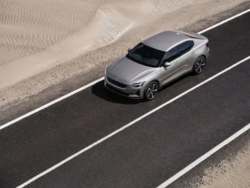 Polestar 2 Versiones Acceso 13