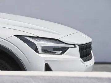 Polestar 2 Versiones Acceso 7