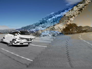 Renault Megane Phev Oferta Abril 2021 Movimeinto