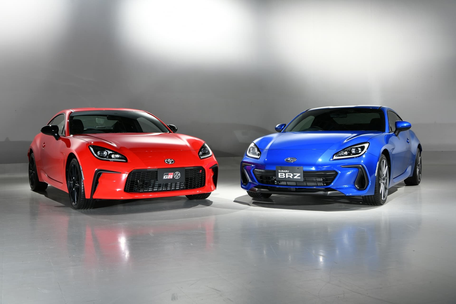 Toyota Gr86 Vs Subaru Brz 2022 0421 010