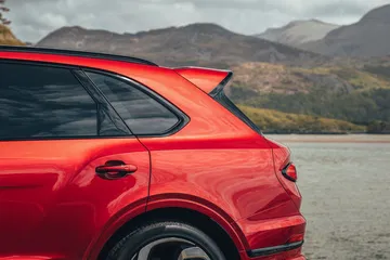 Bentley Bentayga S 2021 13