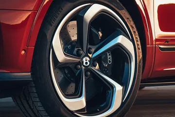 Bentley Bentayga S 2021 14