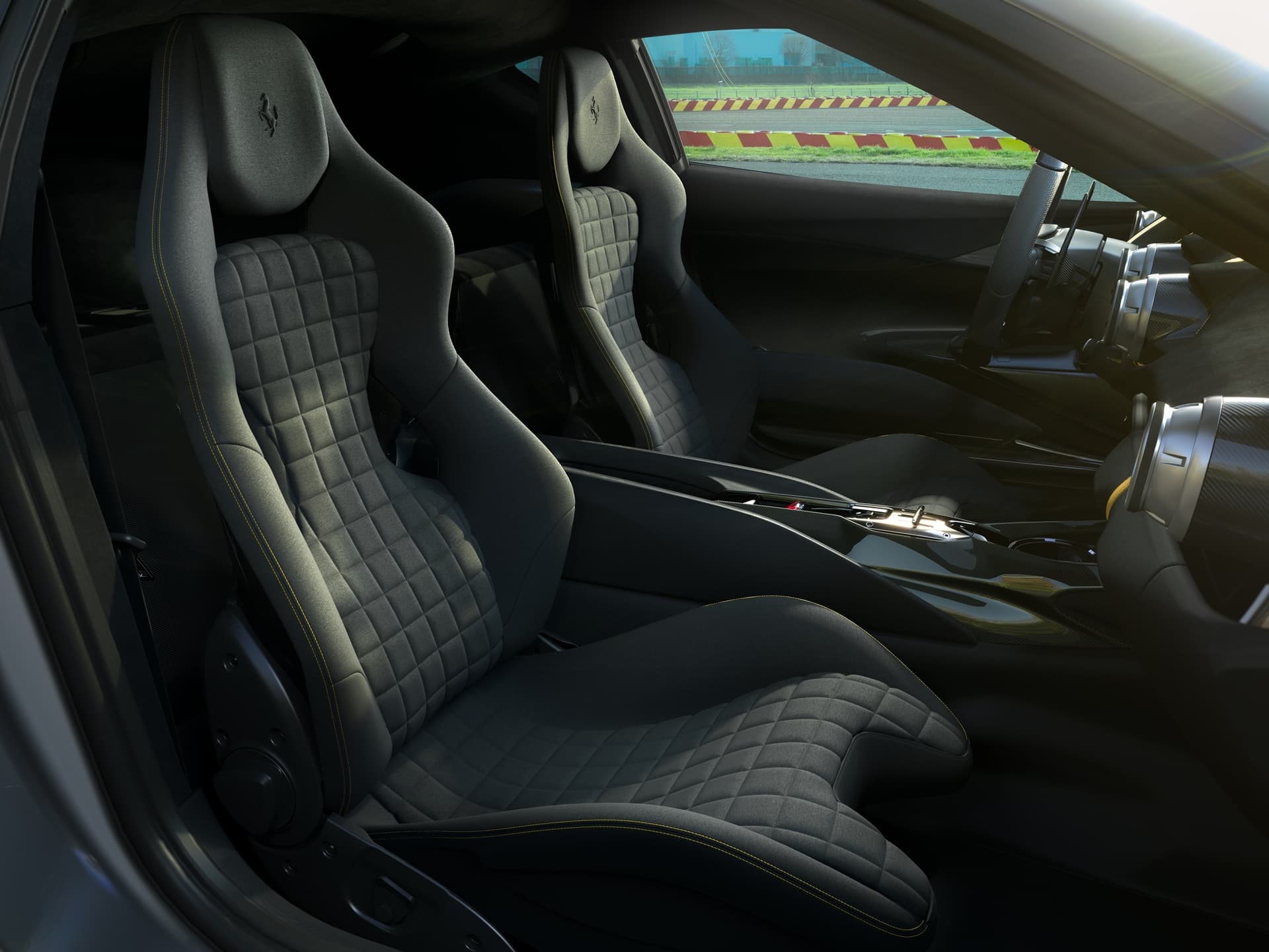 Ferrari 812 Competizione 2021 0521 014