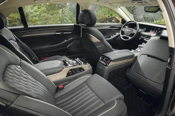 Genesis G90 Photo: James Lipman