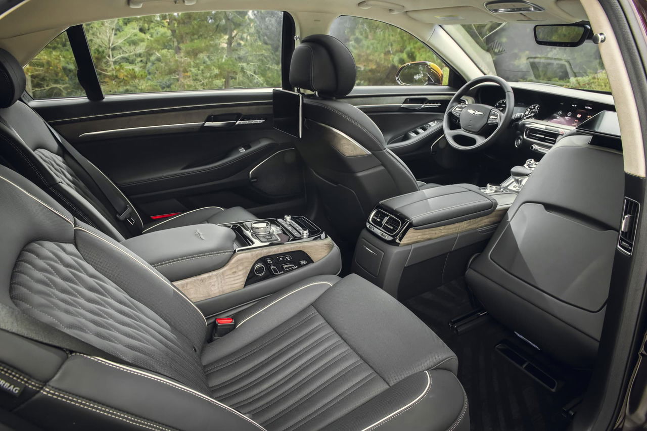 Genesis G90 Photo: James Lipman