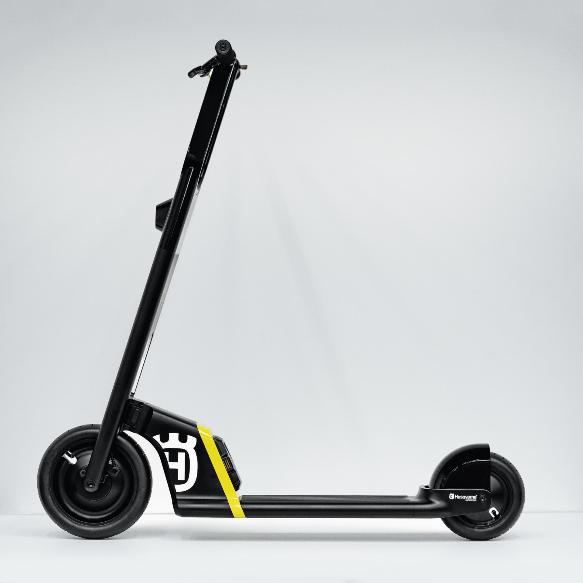 Husqvarna Bltz Concept Patinete Electrico 02